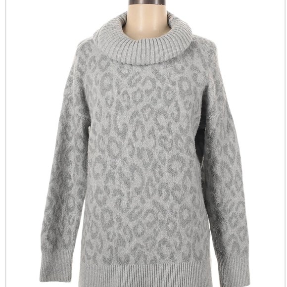 Rachel Zoe Animal Print Leopard Cozy Turtleneck Sweater Medium - Picture 2 of 4